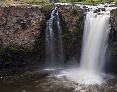 Водопад Улаан Цутгалан